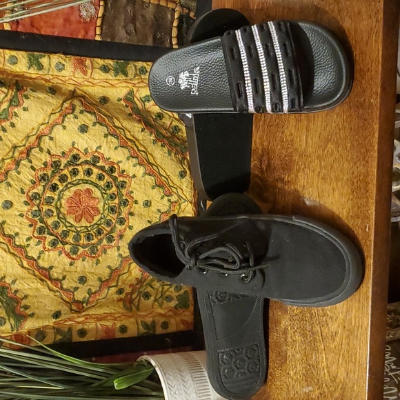 Air Underground Blk Lace Sneakers & Palms Blk w/ Rhinestone Sliders - Picture 1 of 10